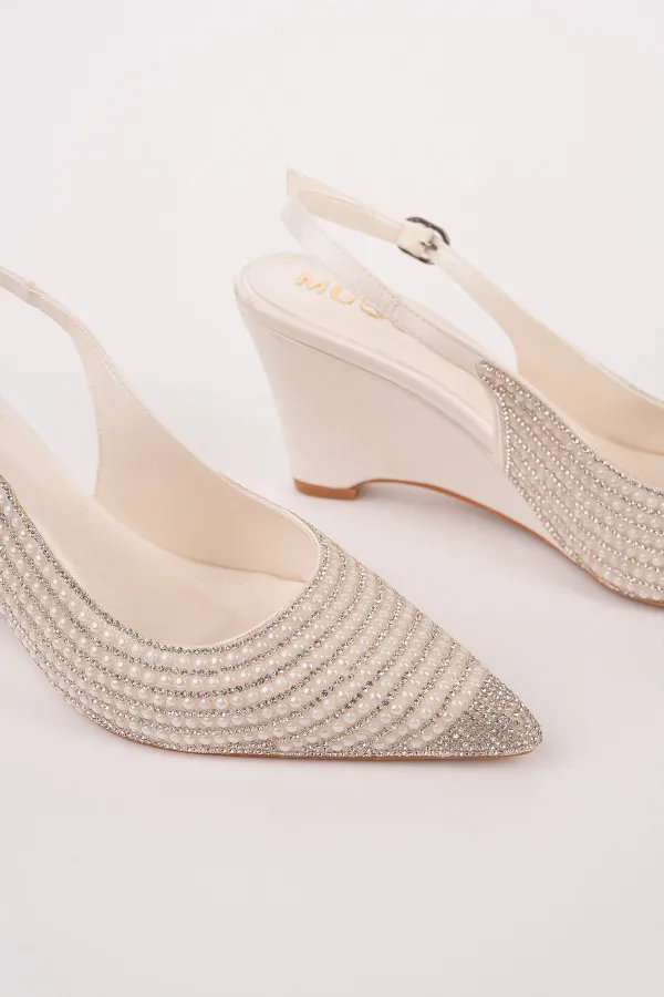 Chaussures habillées à plateforme pour femmes Muggo TIERA, ornées de pierres et de perles, bout pointu et talon ouvert