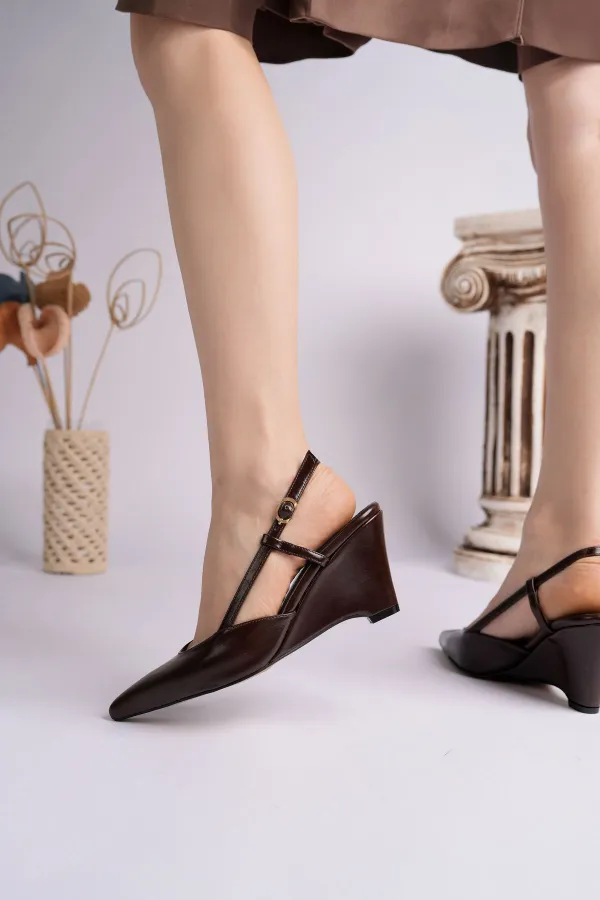 Chaussures à plateforme pour femmes Muggo MARBELLA à bout pointu et talon ouvert