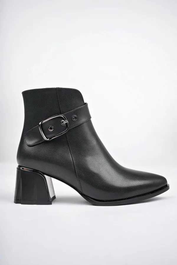 Bottes décontractées pour femmes Muggo RAISON avec ceinture et fermeture éclair, bout pointu.