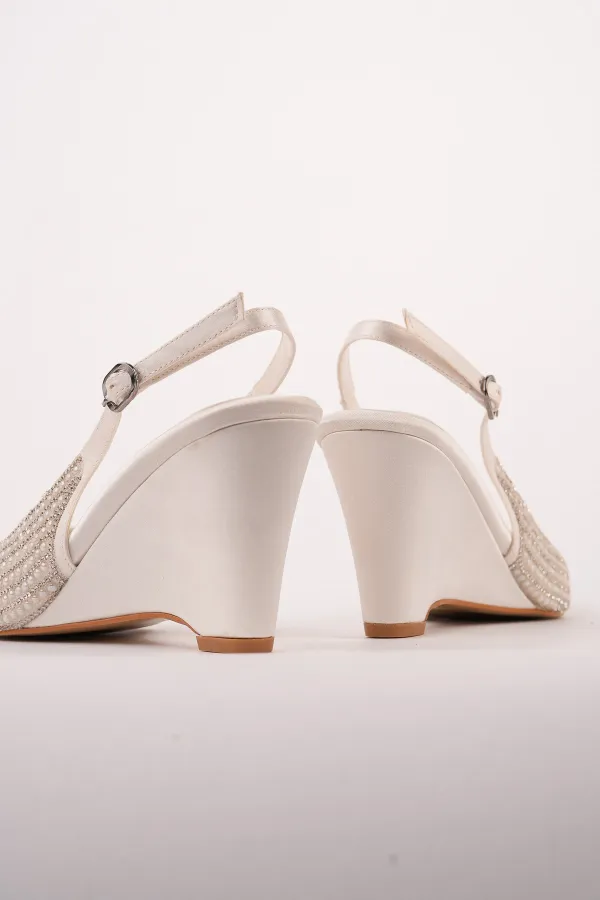 Muggo TIERA Stone and Pearl Embellished Pointed Toe Open Back Women's Platform Dress Shoes Muggo TIERA Stone and Pearl Embellished Pointed Toe Open Back Women's Platform Dress Shoes