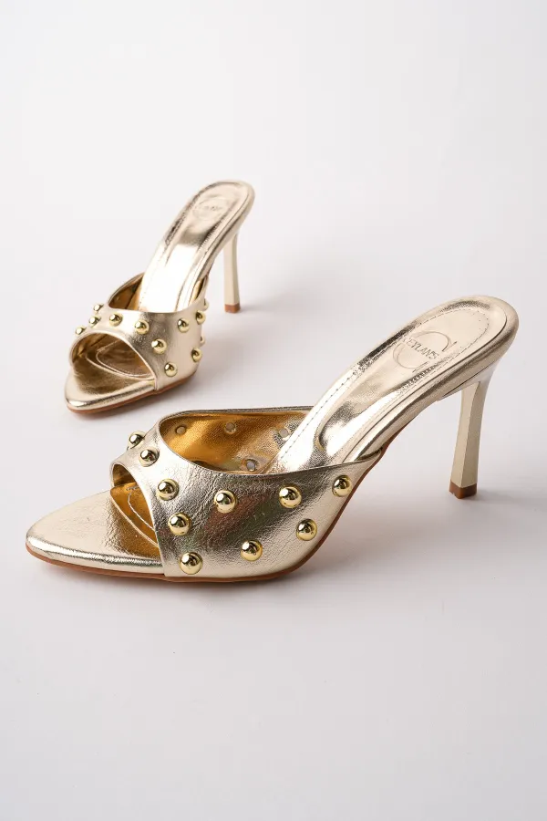 Pantoufles à talons aiguilles Muggo HELENA pour femmes, ornées de clous et de détails métalliques, à bout pointu.