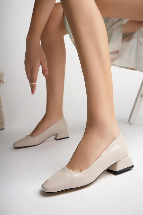 Muggo LİLİTH Garantili Kare Burunlu Kısa Topuklu Kadın Günlük Ayakakkabı