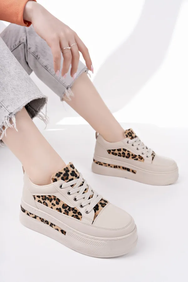 Muggo ZARİNA Kadın Kalın Taban Leopar Desenli Bağcıklı Günlük Sneaker Spor Ayakkabı