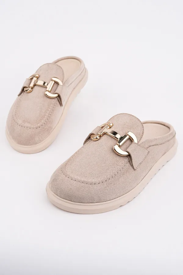Mocassins Muggo CARLEEN en cuir suédé avec boucle dorée et bout fermé pour femmes