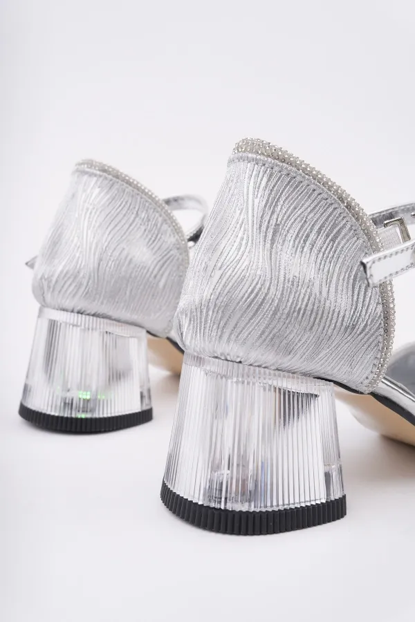 Chaussures à talons bas pour filles Muggo BLOSSOM à paillettes et à bride cheville lumineuse.