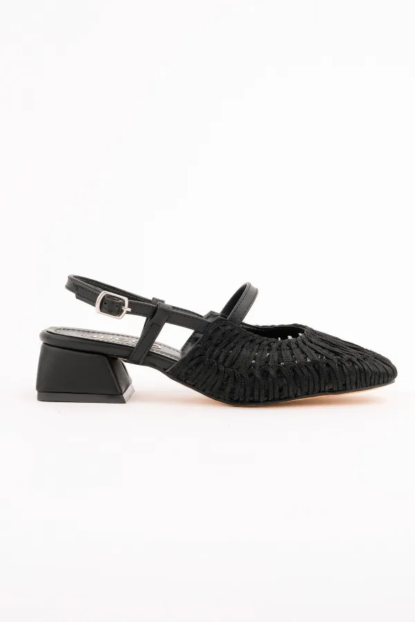 Muggo MESH Kadın Örgü ve File Detaylı Bantlı Arkası Açık Kısa Topuklu Ayakkabı