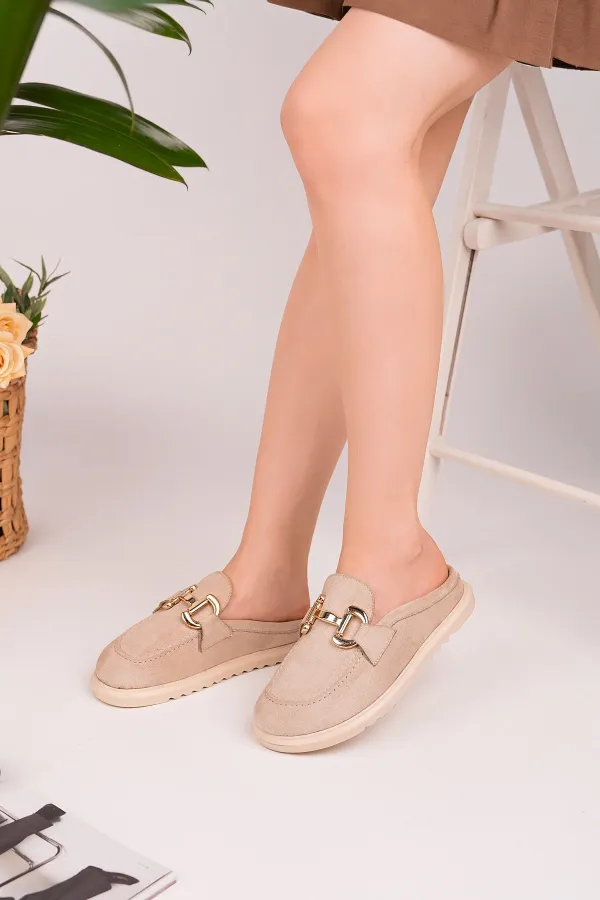 Mocassins Muggo CARLEEN en cuir suédé avec boucle dorée et bout fermé pour femmes