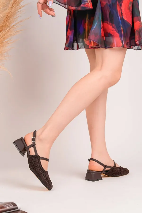 Muggo MESH Kadın Örgü ve File Detaylı Bantlı Arkası Açık Kısa Topuklu Ayakkabı