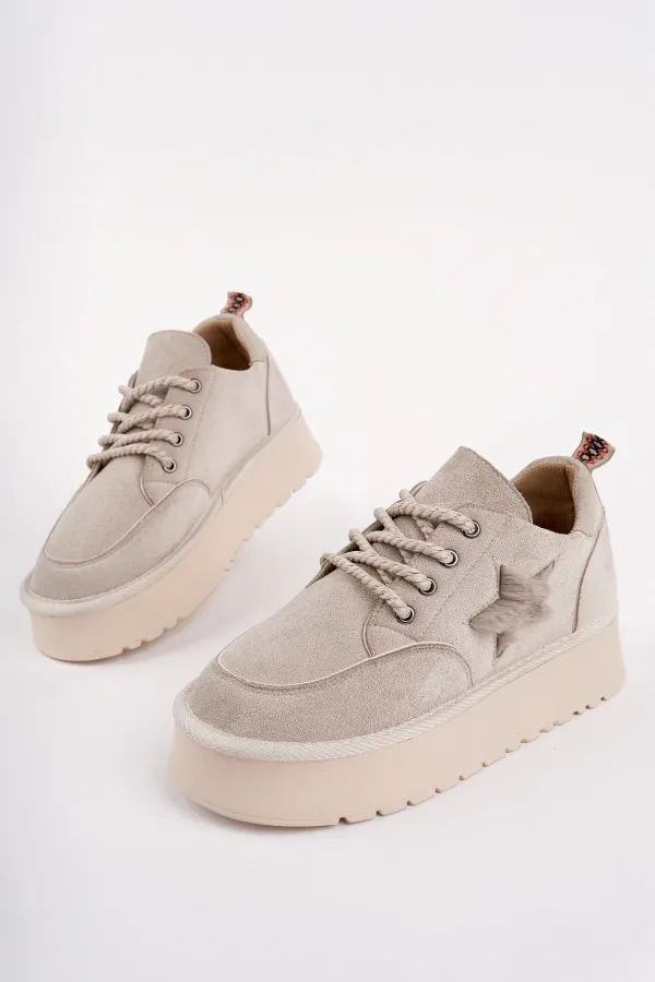 Muggo KOZMOS Kalın Taban Bağcıklı Yıldız Detaylı Kadın Kışlık Sneaker Spor Ayakkabı Muggo KOZMOS Kalın Taban Bağcıklı Yıldız Detaylı Kadın Kışlık Sneaker Spor Ayakkabı