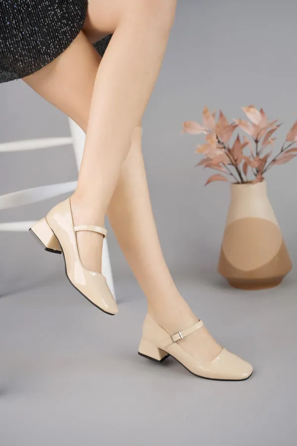 Muggo MARY Garantili Kare Burunlu Kadın Kısa Topuklu Ayakkabı