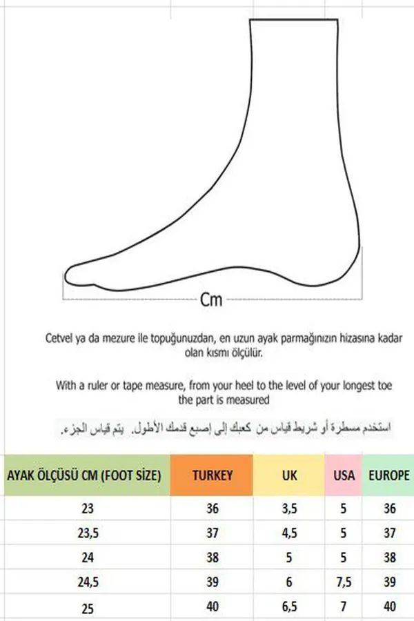 Sandales Muggo HEART pour femmes, ornées d'un accessoire en forme de cœur et dotées d'un talon fin.