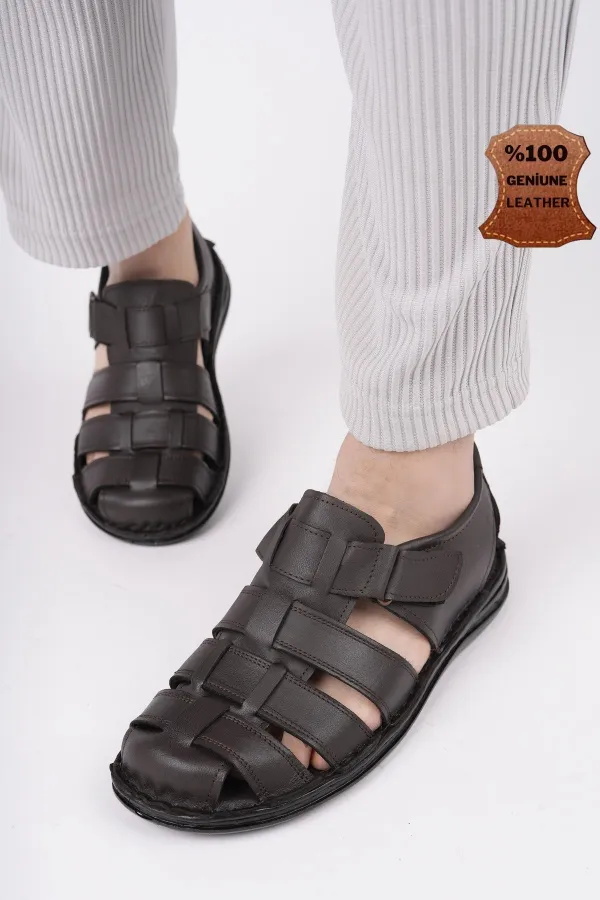 Sandales orthopédiques décontractées pour hommes Muggo Edinburgh, en cuir véritable, confortables et à semelle souple, garanties par la marque Edinburgh.