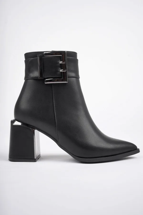 Muggo CHILY Guaranteed Women's Boots with Thick Heel and Belt and Buckle Detail