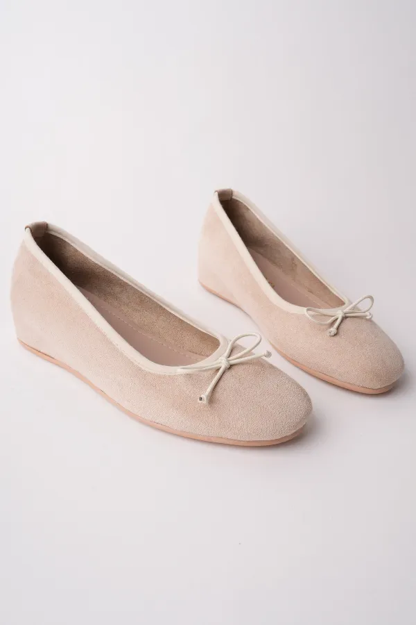 Muggo HİDDEN Gizli Topuklu Fiyonk Detaylı Deri Kadın Babet