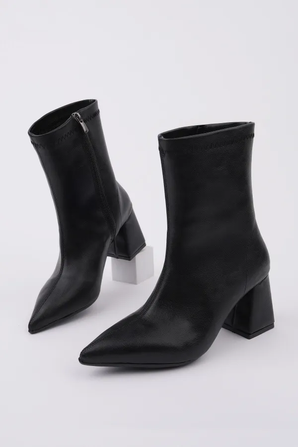 Bottes Muggo CODI à bout pointu, talon épais et fermeture éclair pour femmes