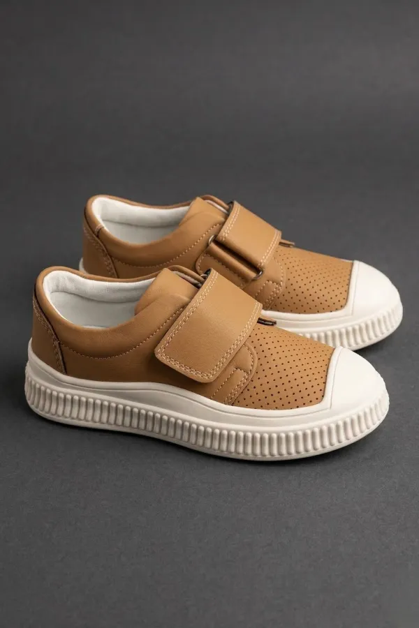 Muggo RONY Velcro Perforated Everyday Breathable Unisex Kids Sneaker Sports Shoes