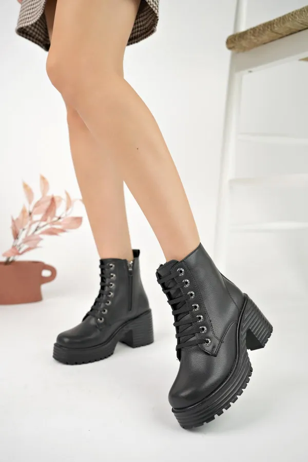 Muggo GRAZi Guaranteed Thick Sole Platform Heel Zipper and Lace-up Women's Boots