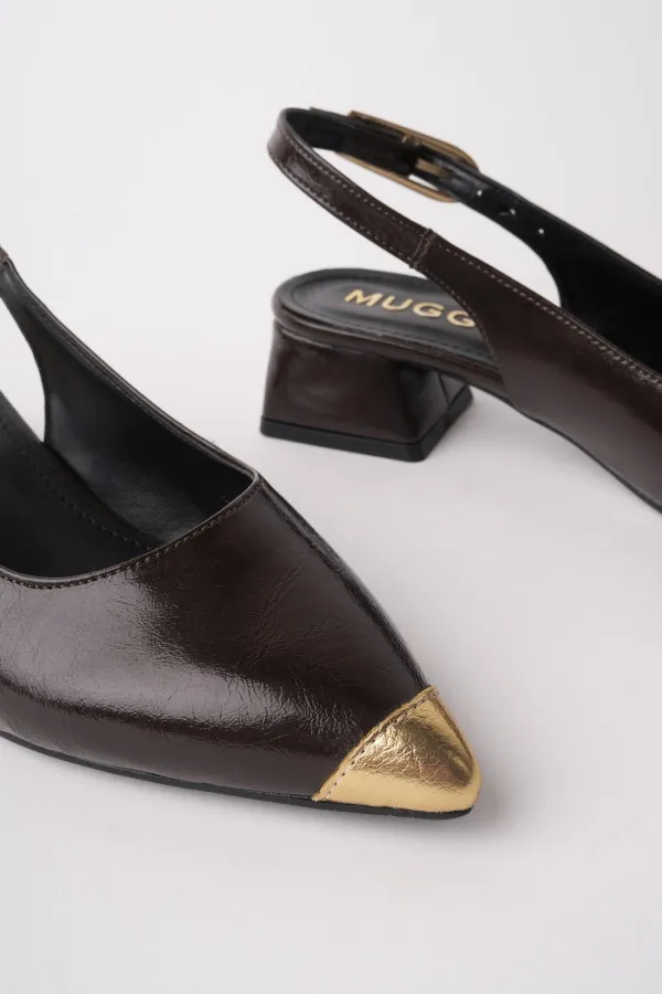 Muggo CHANCE Gold Pointed Toe Open Back Women's Low Heel Shoes with Toe Detail