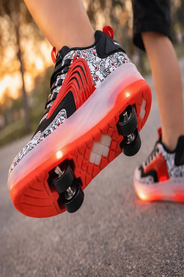 Muggo FLOW Kids Light-Up Roller Skate Sneaker Sports Shoes Muggo FLOW Kids Light-Up Roller Skate Sneaker Sports Shoes
