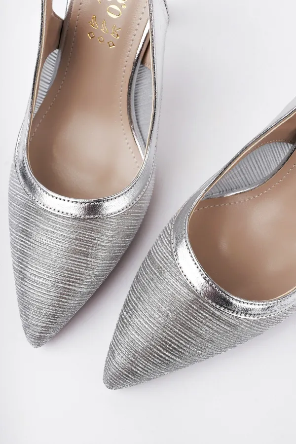 Muggo ARYNA Sivri Burun Arkası Açık Günlük Klasik Kadın Topuklu Ayakkabı