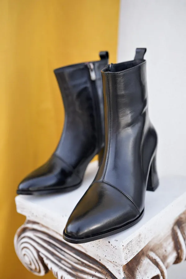 Muggo CHEVY Garantili Hakiki Deri Fermuarlı Topuklu Kadın Bot