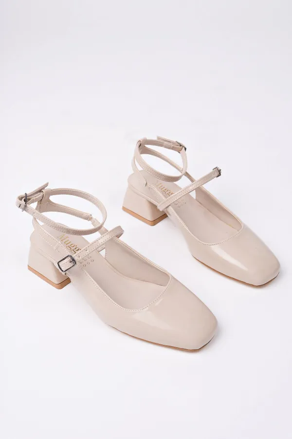 Chaussures Muggo CHOPRA à bout carré, double cambrure, bride cheville et talon bas ouvert à l'arrière