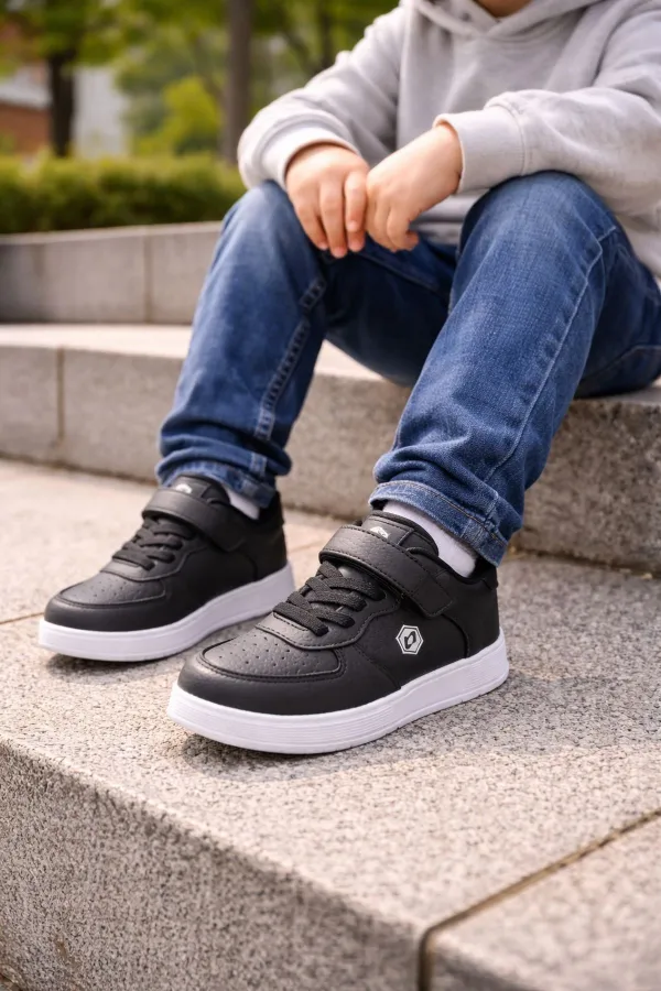 Muggo SNYDER Velcro and Lace-up Kids' Casual Sneaker Sports Shoes Muggo SNYDER Velcro and Lace-up Kids' Casual Sneaker Sports Shoes