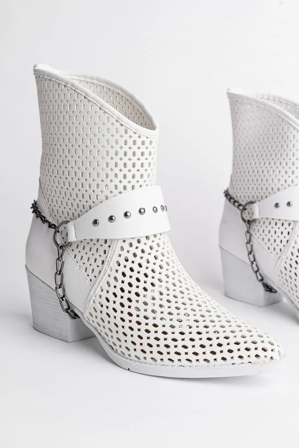 Muggo BURNİNG Garantili Kadın Lazer Kesim Zincir Detaylı Delikli Kovboy Yazlık Topuklu Festival Bot
