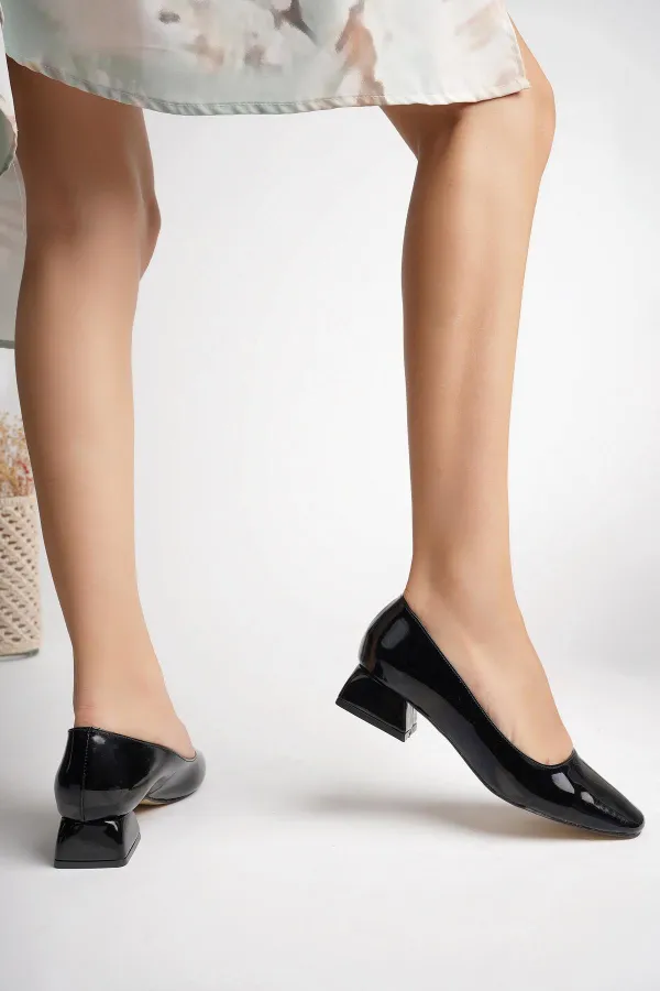 Muggo LİLİTH Garantili Kare Burunlu Kısa Topuklu Kadın Günlük Ayakakkabı