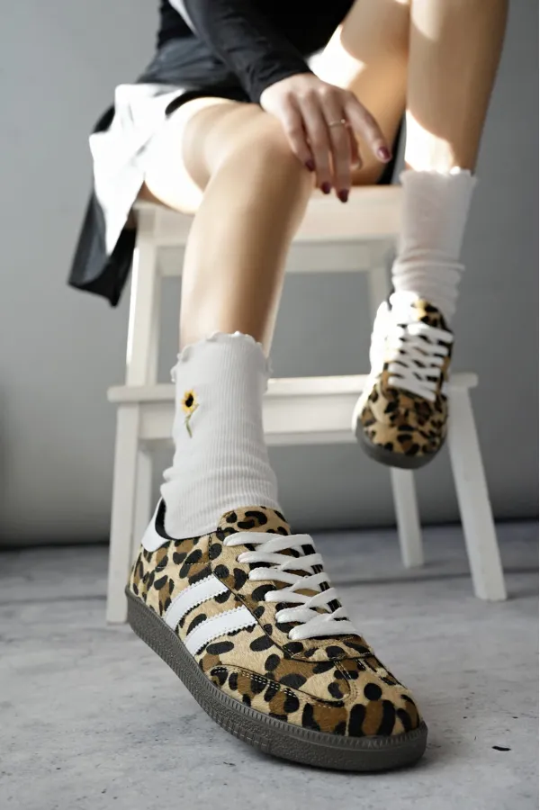 Muggo LEOPARD Garantili Kadın Ortopedik Günlük Bağcıklı Yürüyüş Leopar Desenli Sneaker Spor Ayakkabı