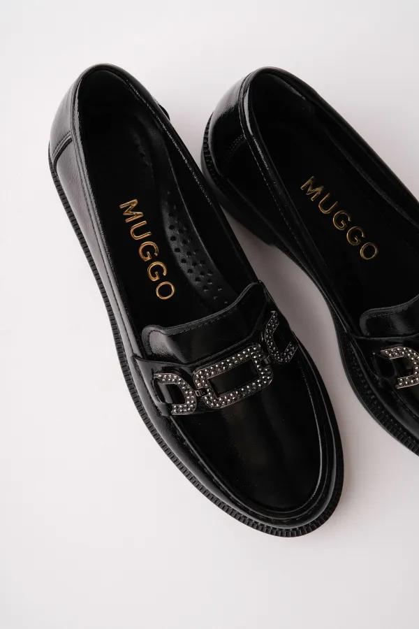 Mocassins décontractés pour femmes Muggo ARVEN avec boucle en métal et détails en pierre