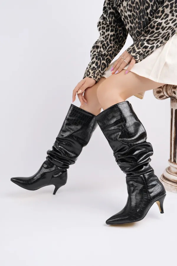 Bottes Muggo RUMBA à bout pointu, talon fin et motif crocodile froissé