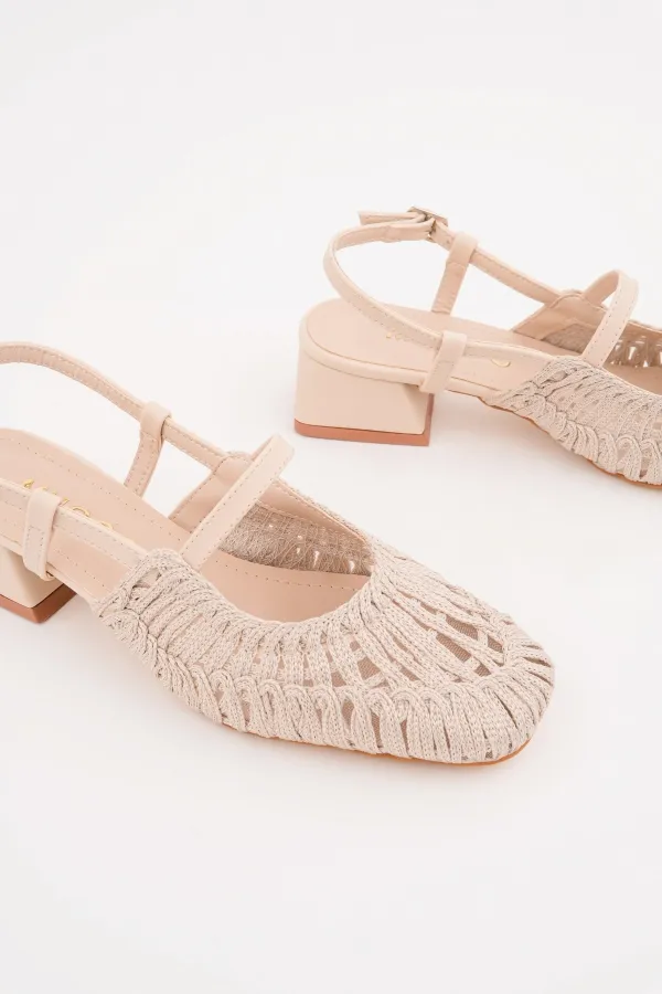 Muggo MESH Kadın Örgü ve File Detaylı Bantlı Arkası Açık Kısa Topuklu Ayakkabı