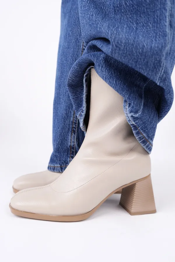 Muggo STORM Guaranteed Square Toe Back Zipper Women's Heeled Boots