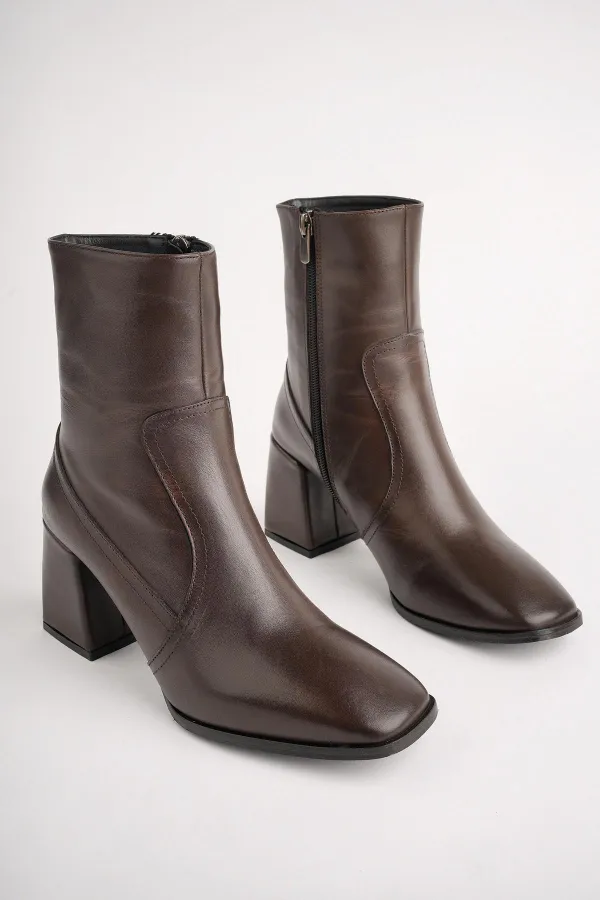 Muggo ADELA Garantili Hakiki Deri Kare Burun Fermuarlı Topuklu Kadın Bot