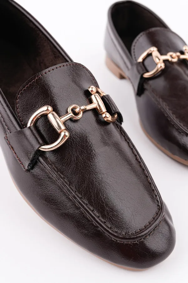 Muggo STRIDE Women's Casual Loafer Shoes with Metal Buckle