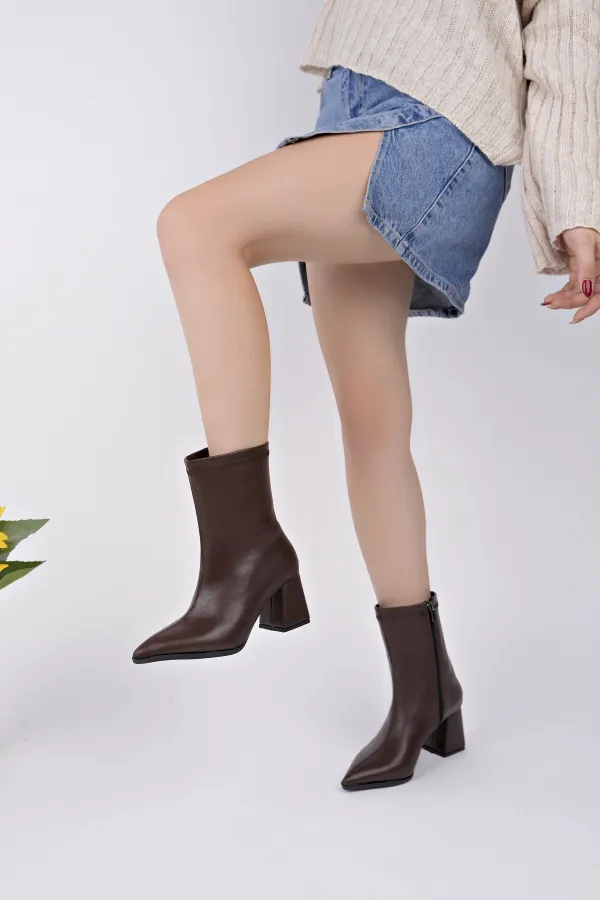 Bottes Muggo CODI à bout pointu, talon épais et fermeture éclair pour femmes
