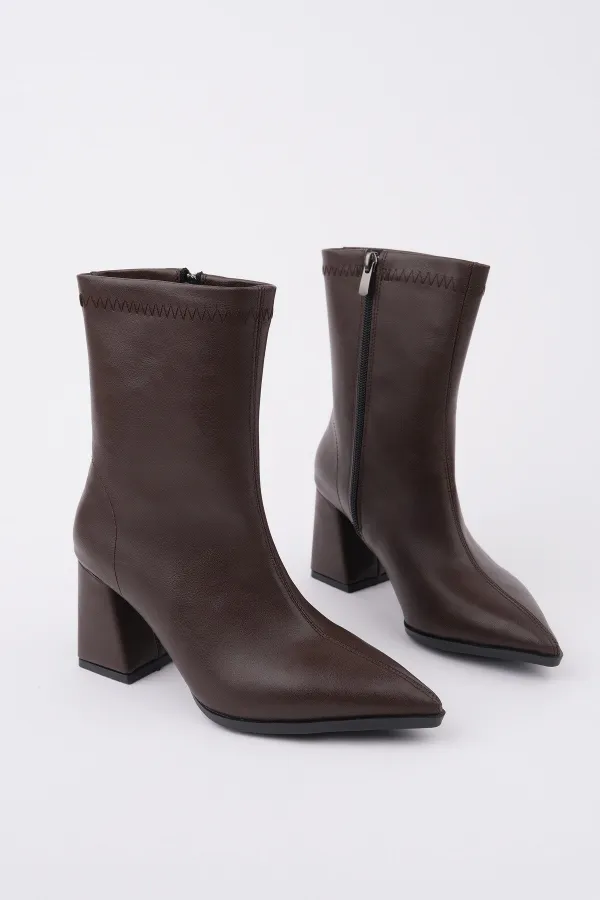 Bottes Muggo CODI à bout pointu, talon épais et fermeture éclair pour femmes