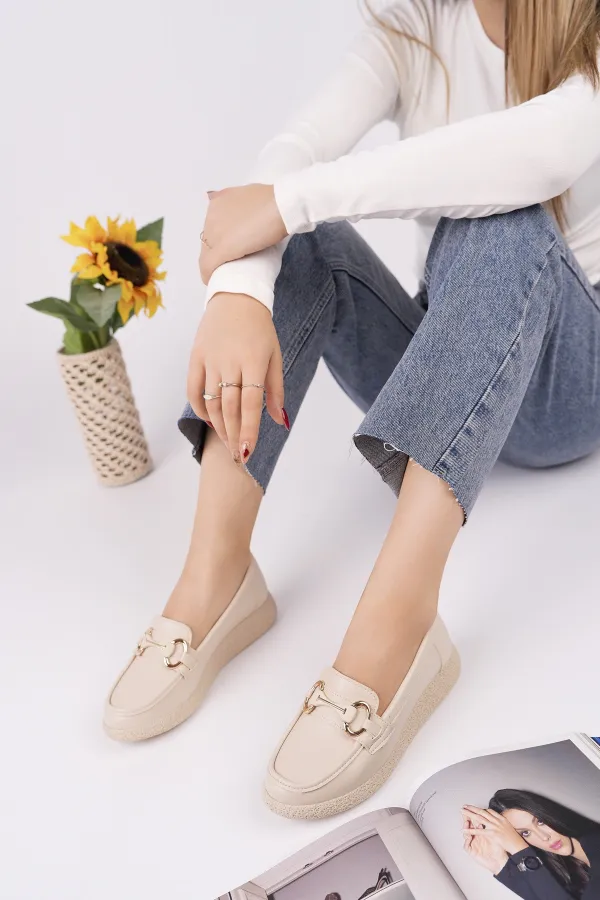 Muggo POLARA Thick Sole Buckle Detail Women's Casual Loafer Shoes 