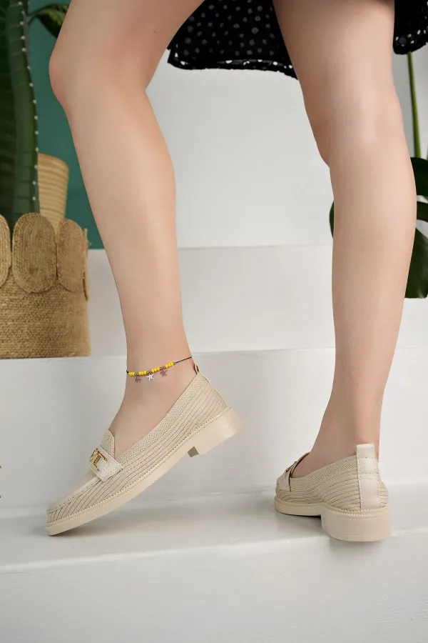 Mocassins décontractés pour femmes Muggo WINCE en maille, avec boucle métallique.