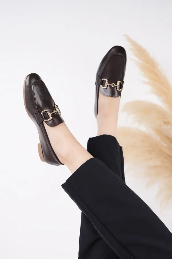 Muggo STRIDE Women's Casual Loafer Shoes with Metal Buckle