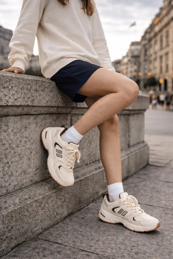 Muggo SHIFT Women's Thick Sole Lace-Up Casual Sneaker Sports Shoes