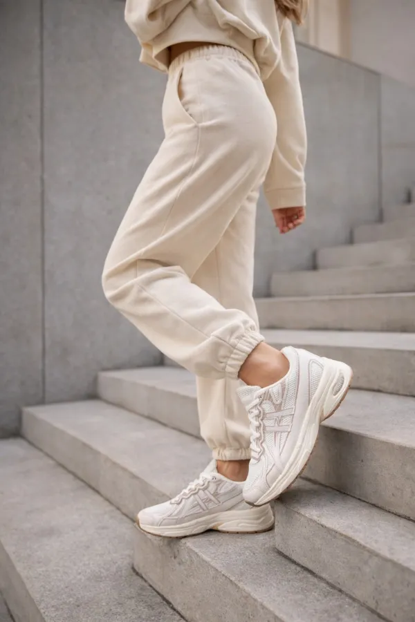 Muggo HYNEX Women's Thick Sole Lace-up Casual Sneaker Sports Shoes