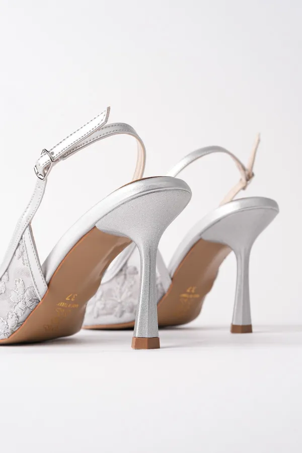 Chaussures habillées pour femmes Muggo ARIS à bout pointu et talon fin, ornées de dentelle