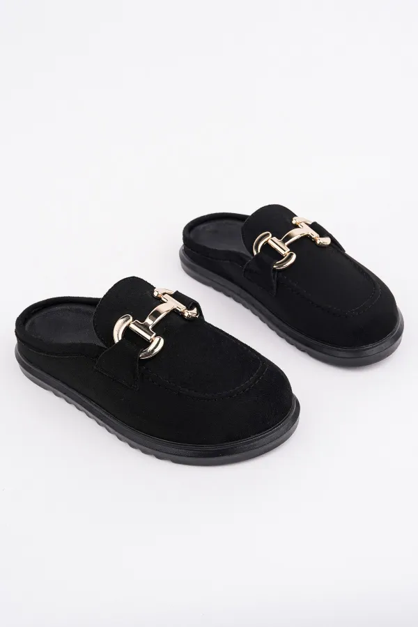 Mocassins Muggo CARLEEN en cuir suédé avec boucle dorée et bout fermé pour femmes