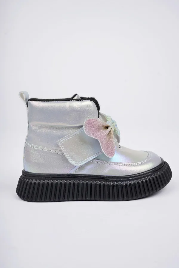 Bottes d'hiver pour enfants Muggo NIXIE, semelle antidérapante garantie, confort optimal, fermeture velcro et nœud.