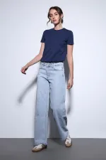 T-shirt basique Antioch Navy pour femmes