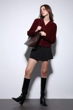 Veste Antioch en daim bordeaux pour femme avec détails à pompons