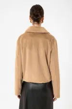 Manteau court en fausse fourrure Antioch Camel pour femme