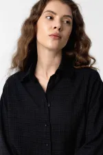 Chemise courte texturée noire Antioch pour femme